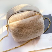 Women Furry LambsHandbags Fashion Design Soft Plush Cool Girls Messenger Shoulde - £61.21 GBP