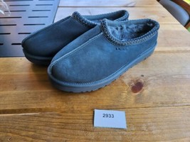 UGG TASMAN MEN SLIPPERS SUEDE STORMY SEAS US 11 /UK 10/EU 44 - $143.55