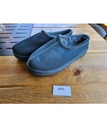 UGG TASMAN MEN SLIPPERS SUEDE STORMY SEAS US 11 /UK 10/EU 44 - $196.95 CAD