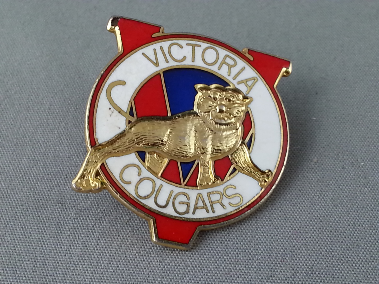 Primary image for Rare - Victoria Cougars Pin - Western Hockey League - From 1987