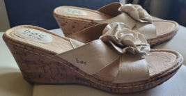 Women&#39;s Born B.O.C. Concepts Size 11 Leather Cork Wedge Mule Rosette Sum... - $331.13 MXN