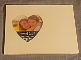 Artminds Heart-Shaped Picture Frame for art &amp; crafts New! Natural Ready ... - $123.39 MXN