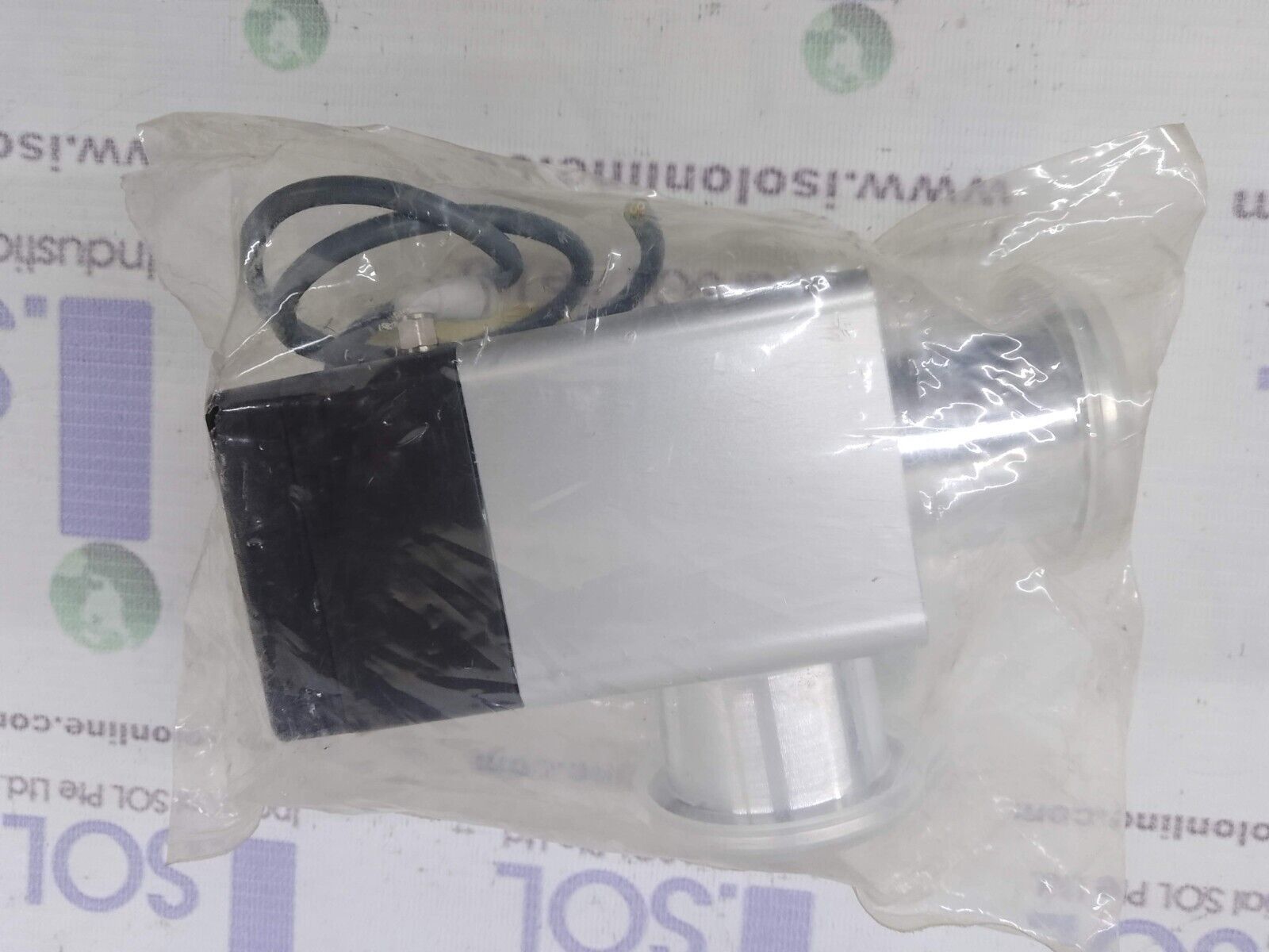 VAT 26432-KA21-BKJ2/1512 Angle &amp; Inline Pneumatic Vacuum Valve New - $329.40