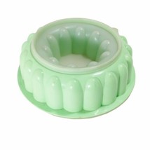 Tupperware Vintage Mint Green Jello Mold Container Fruit Ring Dessert Bowl - £18.94 GBP
