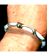 Beautiful wire wrap vintage white bracelet - £12.42 GBP