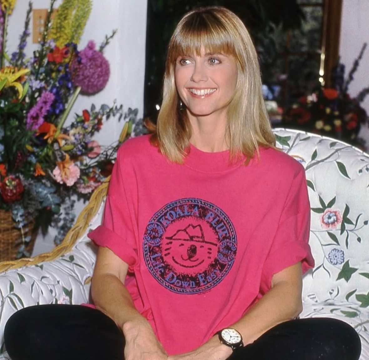 OLIVIA NEWTON JOHN 4x6 PHOTO - $2.55