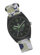 Green Graphic Camo Fast Wrap Strap Watch (Model: - $325.58