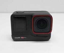 Insta360 Ace Pro AI-Powered Waterproof Action Camera ISSUE image 2