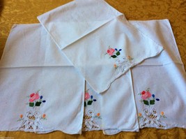 Set of 4 Placemats &amp; Table runner towel appliqué Battenburg Embroidery Floral - £27.54 GBP