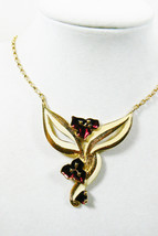 Monet Signed Gold tone metal link Ivory red Color Enamel Flora lpendant necklace - £60.54 GBP