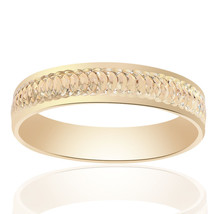 5.0mm 14K Yellow Gold Mens Band With A Textured Center - £173.84 GBP