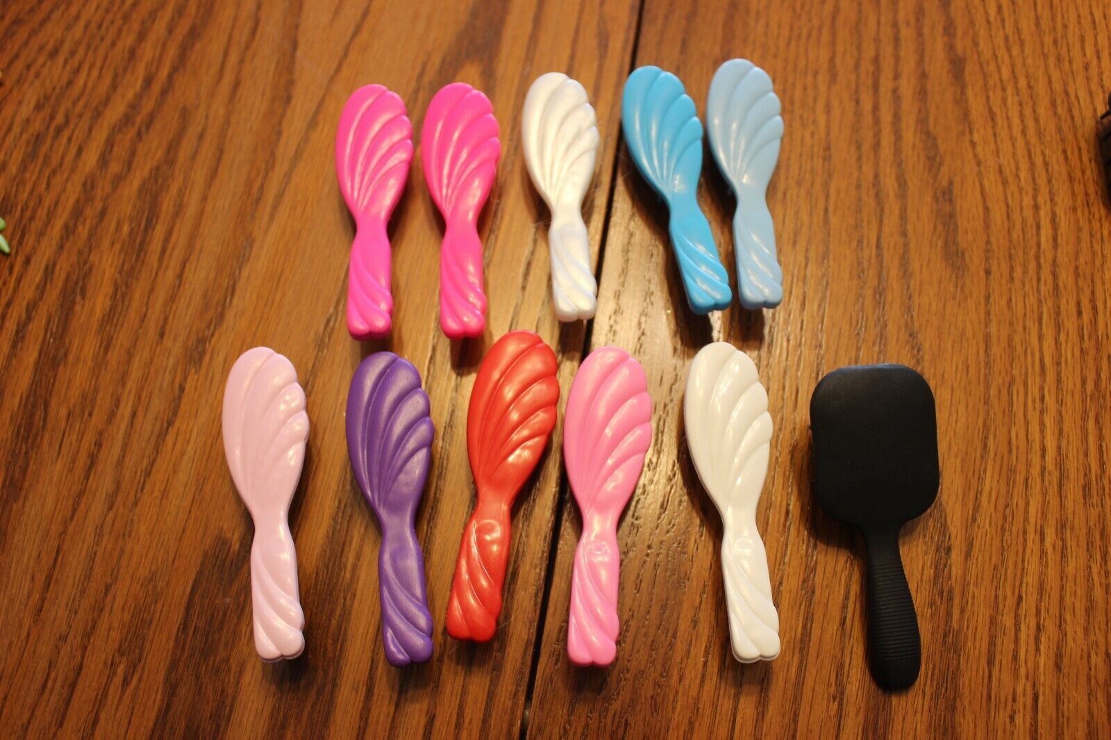 Barbie Doll Fashion Avenue RAINBOW HAIR BRUSH SET-Salon Vanity Beauty To... - $7.92