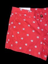 Uniqlo Women’s Chino Micro Shorts Size 4 Red Seashell Print NWT image 2