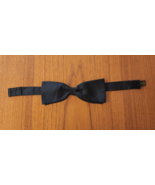 VINTAGE BLACK Silk Adjustable WOMENS NECK Bow Tie - 1980&#39;S - $14.80