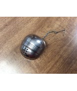 Stainless Steel Ball Loose Tea Strainer Herbal Spice Filter Deffuser - $13.56 CAD