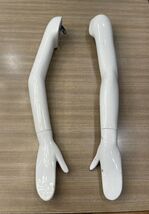 Group Of 2 Female Mannequin Arms With Hands - $34.65