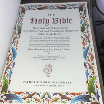 Vintage 1969 to 1970 Parish Edition Catholic Holy Bible - £23.12 GBP