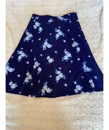 AB Ashley Blue Woman’s Blue Floral Pull On Skirt Size Medium - $35.39 CAD