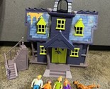 SCOOBY-DOO MYSTERY MANSION HAUNTED HOUSE PLAYSET HANNA BARBERA figures - £70.92 GBP