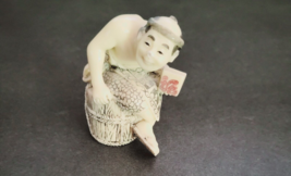 Vintage Carved Resin Netsuke Figurine - Broken Foot - £13.58 GBP