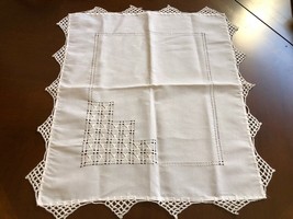 White Cotton hand made Crochet lace Accent Tea Table Cloth 18&quot; x 20&quot; - $22.28