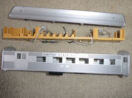 MTH O Scale Empire State Express Passenger Car Body Roof Seats Light 12.... - $24.75
