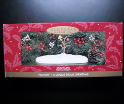 Hallmark Keepsake Christmas Ornament 1995 Snow Scene Peanuts Tabletop Display - £5.60 GBP