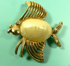 Vintage White Pearly stone clear crystal eye fancy fish Pin Brooch - $33.62