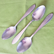 Cambridge Stainless 3 Soup Spoons Hailey Pattern Satin Indented Handle 8&quot; - £9.60 GBP