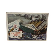 VTG 1954 Topps Scoop #17 SS Titanic Sinks Card - £39.89 GBP