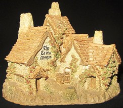 Collectible David Winter In The Centre Series Green Dragon Pub Cottage 1983-1996 - £17.52 GBP
