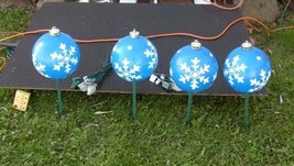 BLUE SNOWFLAKE WALKWAY GLOBES - GIANT CHRISTMAS PATHWAY LIGHT 4PC SET - $125.00