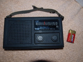 VINTAGE RARE RUSSIAN USSR SOVIET AM LW PORTABLE RADIO SOKOL 404 FROM 197... - £23.72 GBP