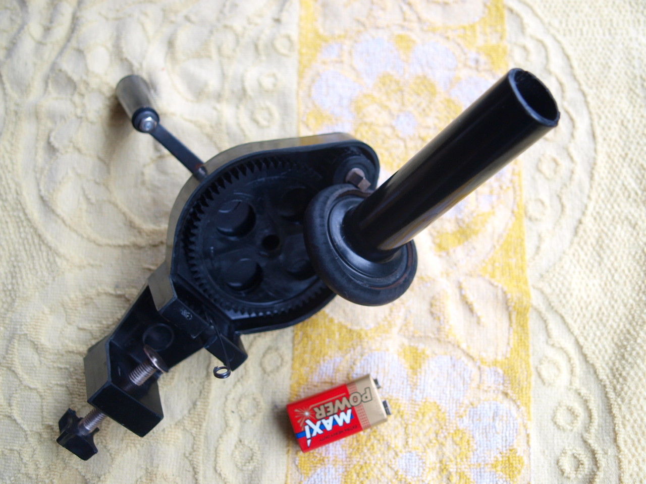 RARE VINTAGE SOVIET USSR BAKELITE WOOL WINDER FROM 1980 - $33.97