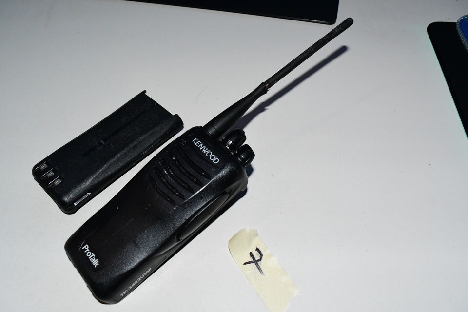 KENWOOD TK-3402U16P UHF FM Radio Only w good battery- W6C #7 - $51.30