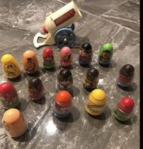 Vintage Wobbles Hasbro Machine &amp; 15 Egg Shaped Toys - $75.62 CAD