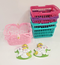 Vintage Small Plastic Easter Baskets Plastic Cake Topper Molds Lot of 7 ... - £9.71 GBP