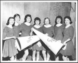 Camden Maine High School Cheerleaders ca. 1961 8x10 Photo - £15.46 GBP