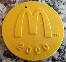 McDonald 2000 Peanuts 50th Celebration Pendant - £3.13 GBP
