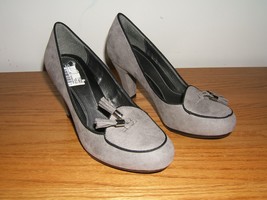Madeline Ladies Womans Heels Pumps Gray w/ Black Trim 7M (New w/Tag) - £20.98 GBP