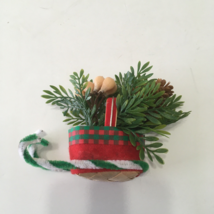 Vintage Christmas winter holiday small woven basket pipe cleaner sleigh - £15.75 GBP