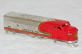 Bachmann HO Scale EMD F9 Santa Fe locomotive shell #307 - £6.44 GBP