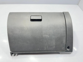 2002-2004 Nissan Xterra Glove Box Assembly P/N 68108 7Z800 Genuine Oem Used Part - £33.34 GBP