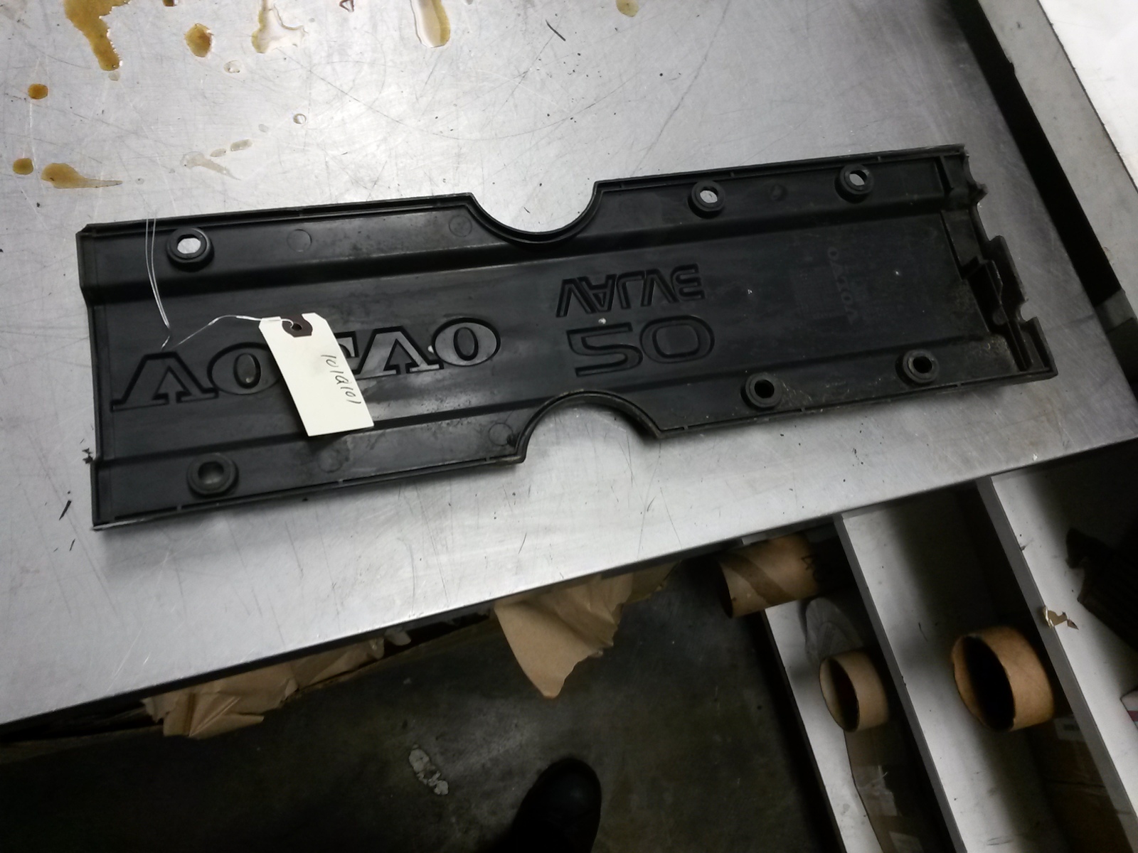 Engine Cover For 94-97 Volvo 850  2.3 6842578 - $36.33
