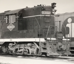 Illinois Central Railroad IC #9382 GP-9 Electromotive Train B&amp;W Photograph - £7.58 GBP