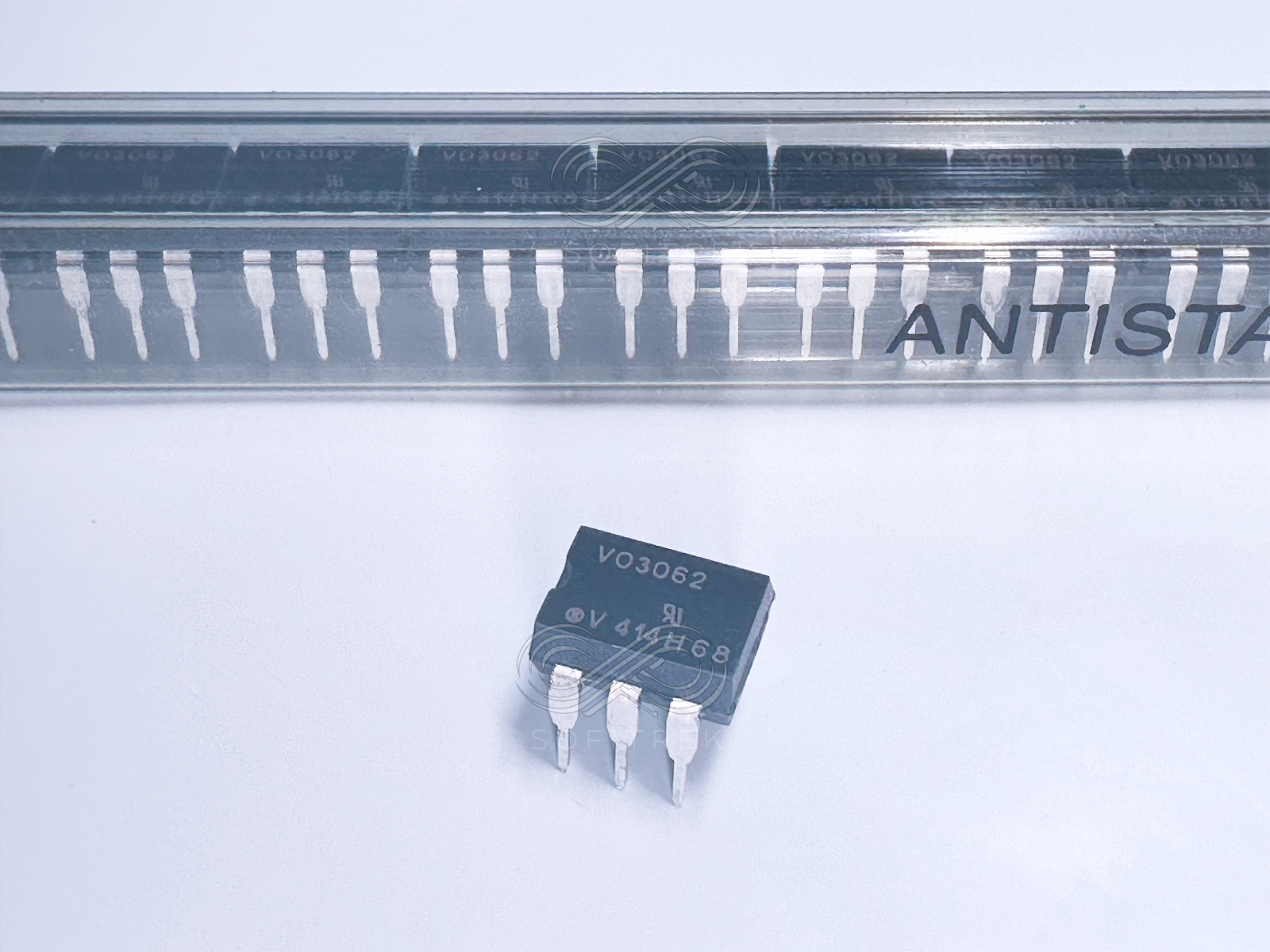 5PCS VO3062 Vishay Triac Output Optocoupler 1-Ch 600V 0.1A DIP-6 - $4.00