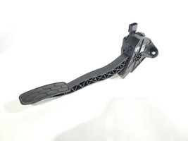 2018 Range Rover Velar OEM Accelerator Pedal HK83-9F836-AB - $30.29