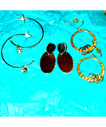 Vintage lot of silver hoop earrings - $34.90 CAD