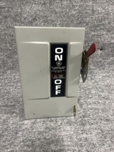 GE TNG3321 30A 240V 3 pole 3 wire Non-Fusible Safety Switch Disconnect  New - £49.68 GBP