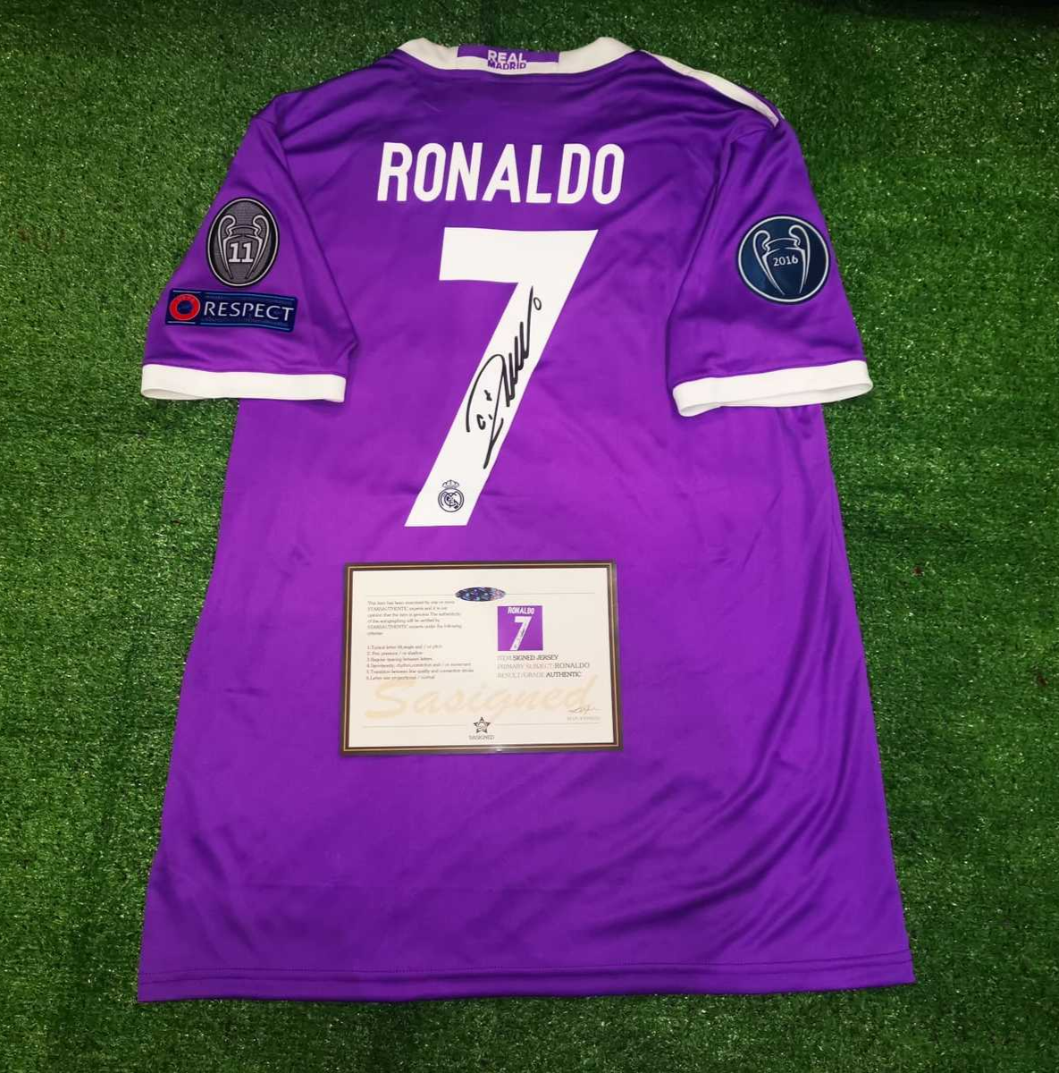 Cristiano Ronaldo SIGNED Real Madrid 17/18 Purple Away Shirt/Jersey + COA 2017